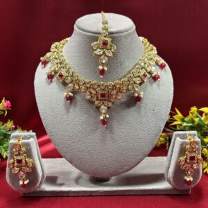Beautiful Bridal Kundan Necklace Set